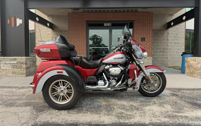 FLHTCUTG 2019 Tri Glide Ultra