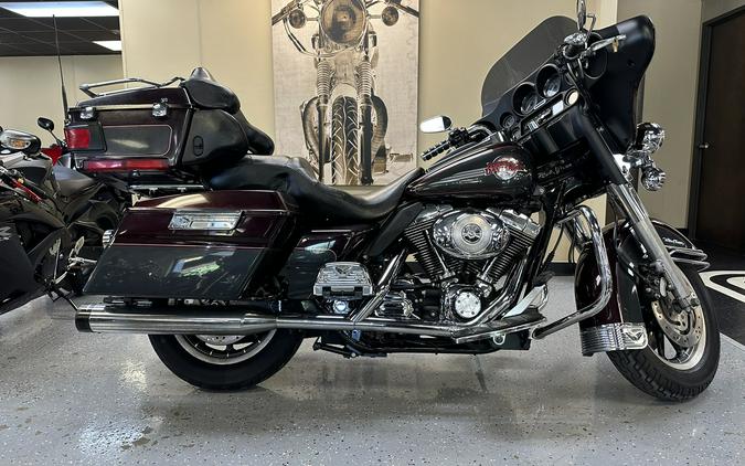 2005 Harley-Davidson® FLHTCUI