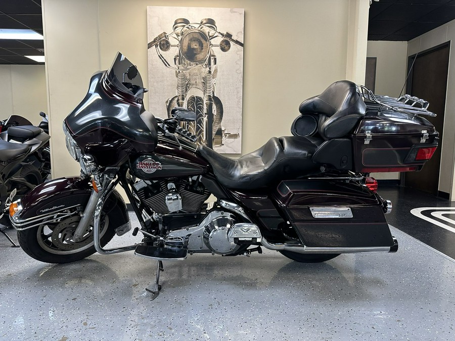 2005 Harley-Davidson® FLHTCUI