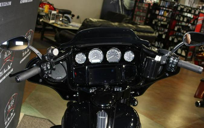 2019 Harley-Davidson® FLHXS - Street Glide® Special