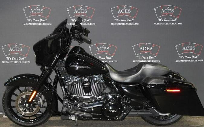 2019 Harley-Davidson® FLHXS - Street Glide® Special