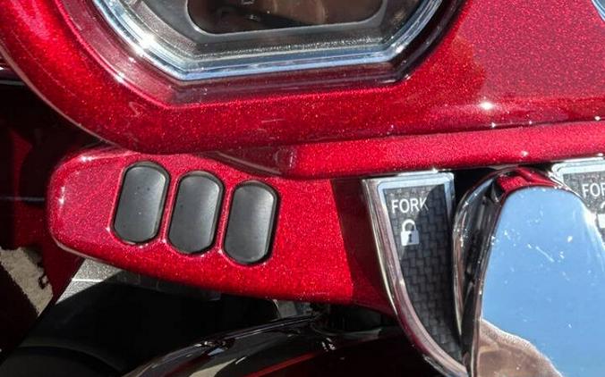 2016 Harley-Davidson CVO Road Glide Ultra FLTRUSE