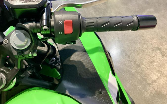 2026 KAWASKI Ninja 500