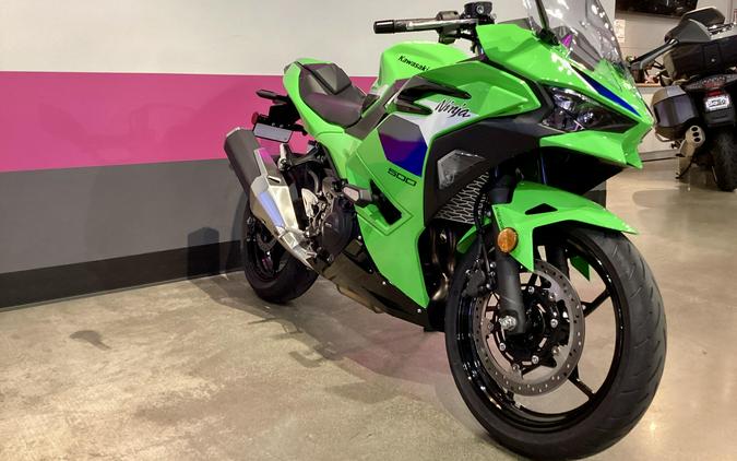 2026 KAWASKI Ninja 500