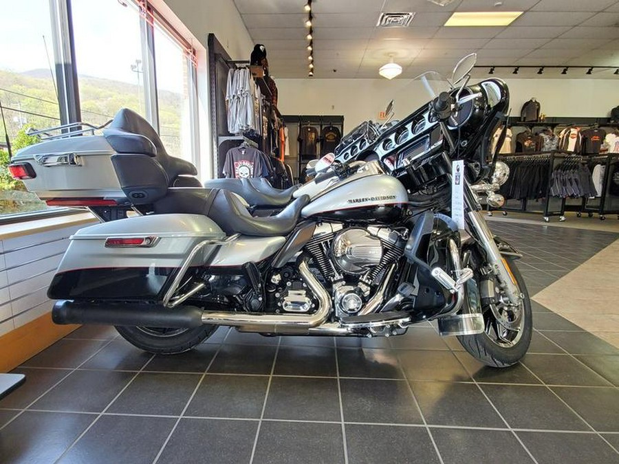 2015 Harley-Davidson® FLHTKL - Ultra Limited Low