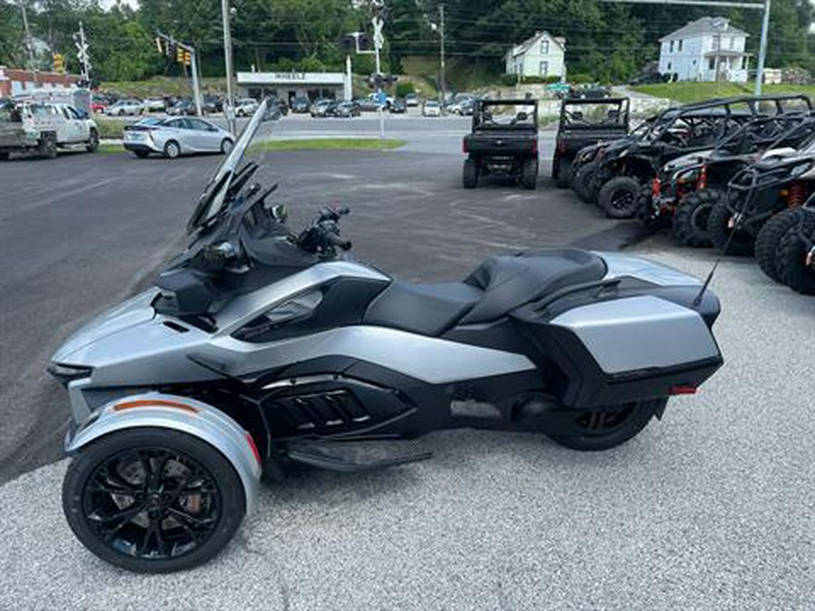 2023 Can-Am Spyder RT