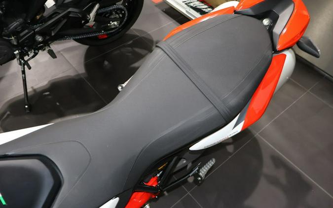 2025 Ducati Hypermotard 950 SP Special Livery 950 SP