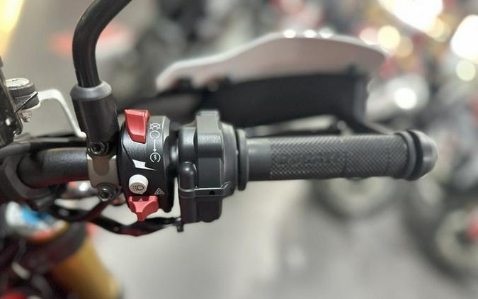 2025 Ducati Hypermotard 950 SP Special Livery 950 SP