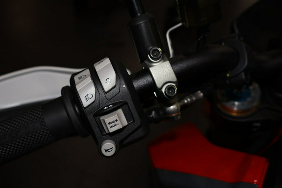 2025 Ducati Hypermotard 950 SP Special Livery 950 SP