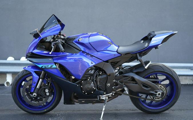2024 Yamaha YZF-R1