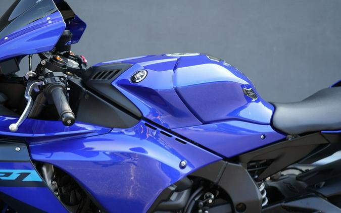 2024 Yamaha YZF-R1