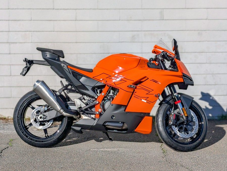 2026 KTM 990 RC R Orange