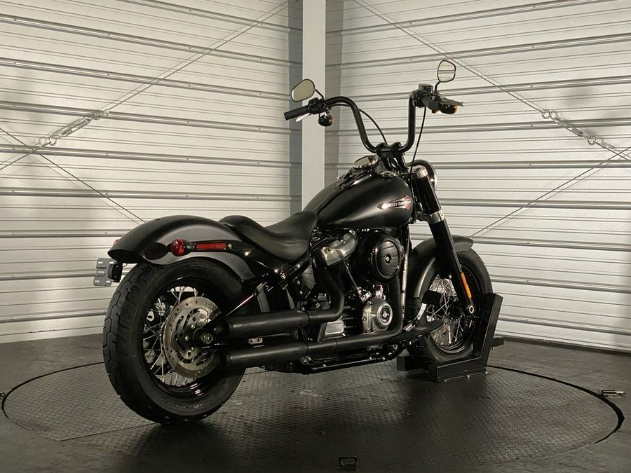 2018 Harley-Davidson® FLSL - Softail® Softail Slim®