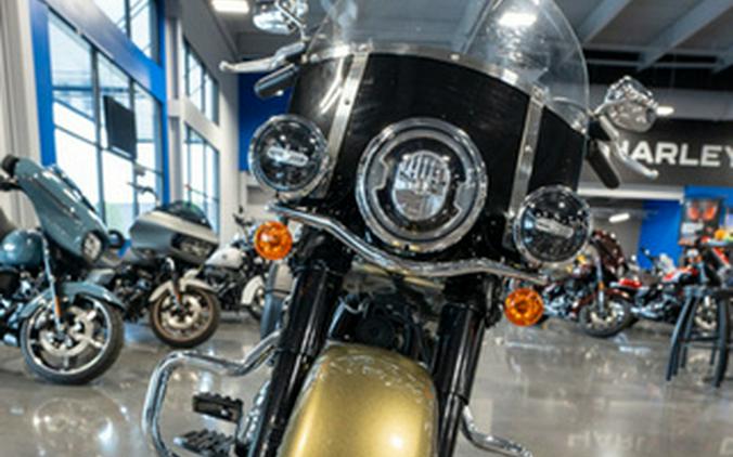 2018 Harley-Davidson FLHCS - Softail Heritage Classic 114