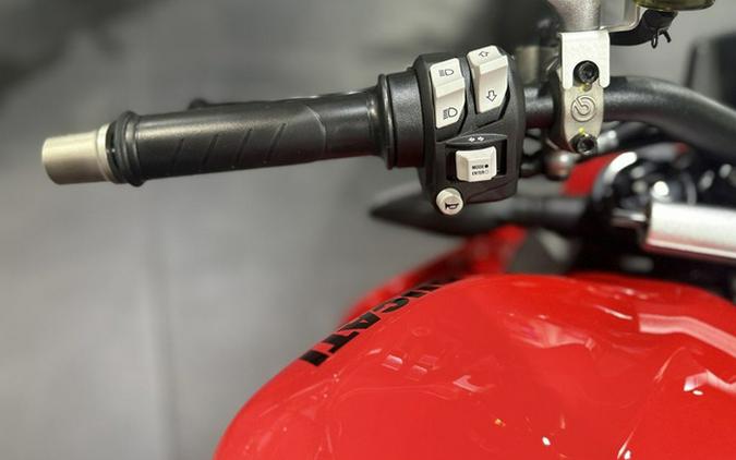 2025 Ducati Streetfighter V2
