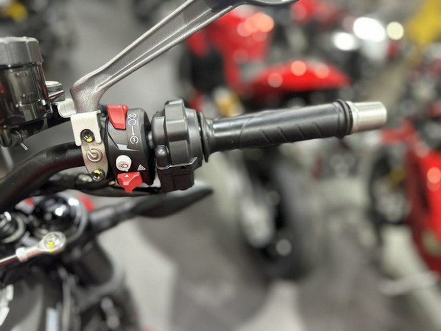 2025 Ducati Streetfighter V2