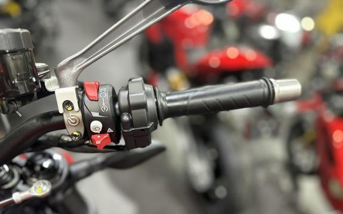 2025 Ducati Streetfighter V2