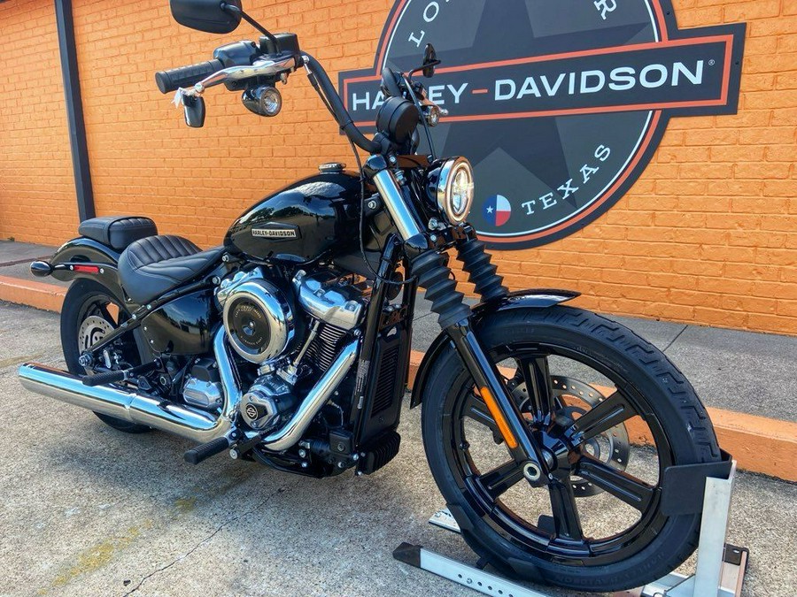 2025 Harley-Davidson® FXBB - Street Bob®