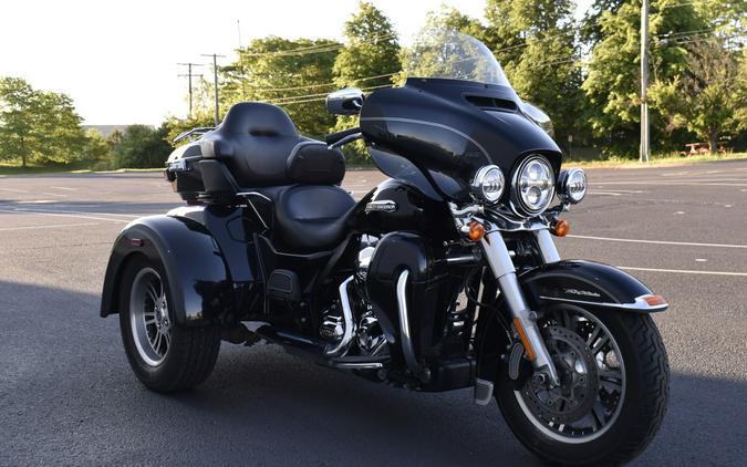 2014 Tri Glide Ultra Classic Black