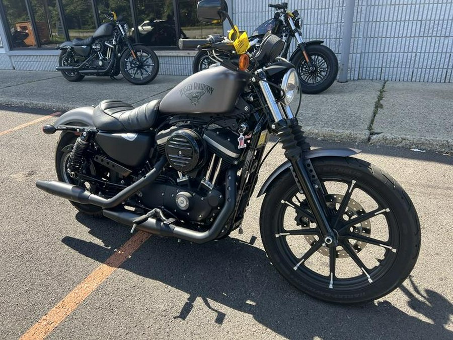 2016 Harley-Davidson® XL883N - Sportster® Iron 883™