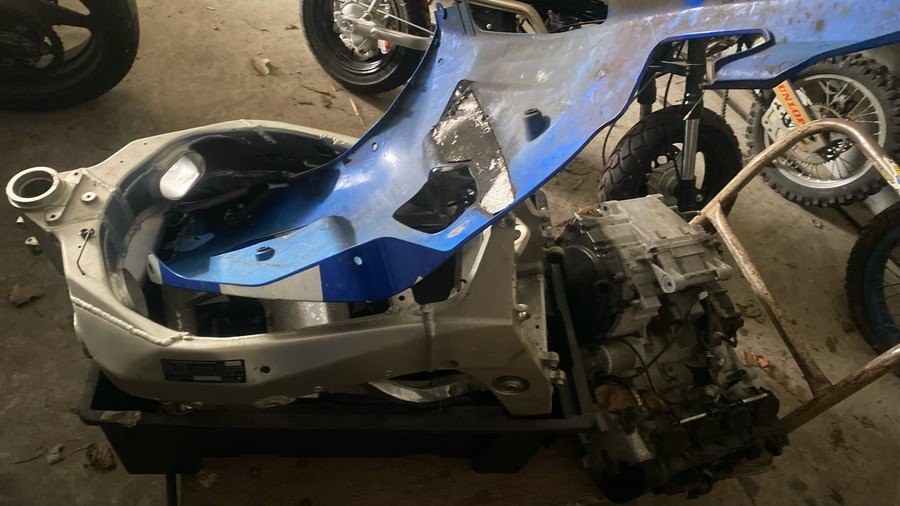 2001 Suzuki GSX-R750 *Mechanics Special*