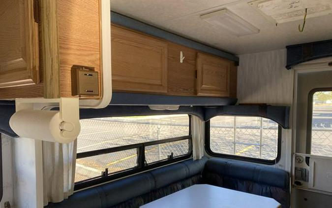 Used 1994 LANCE 880