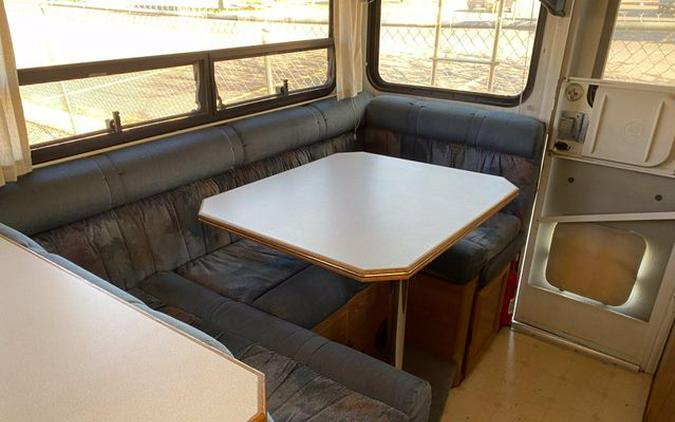 Used 1994 LANCE 880