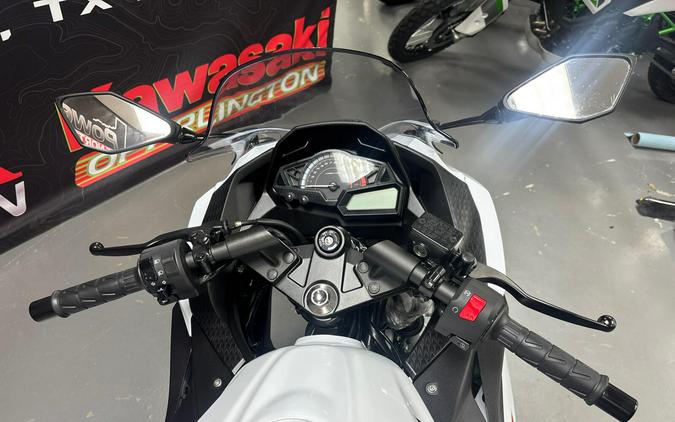 2026 Kawasaki NINJA 300 ABS