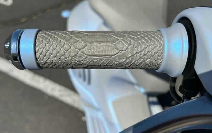 2025 Vespa 946 Snake 150