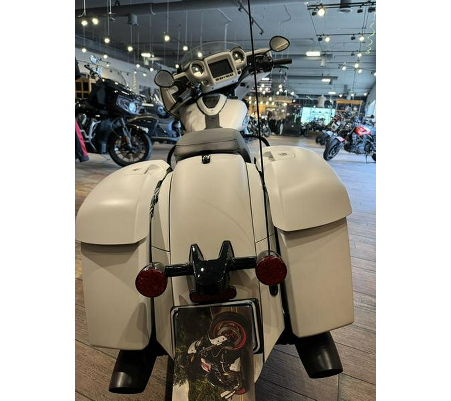 2019 Indian Motorcycle® Chieftain Dark Horse® White Smoke