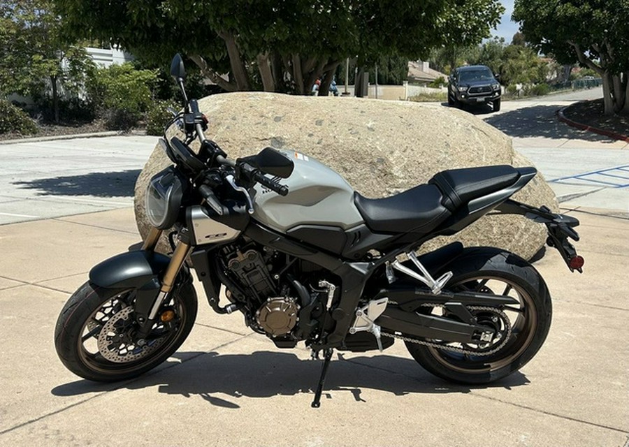 2025 Honda CB650R E-Clutch