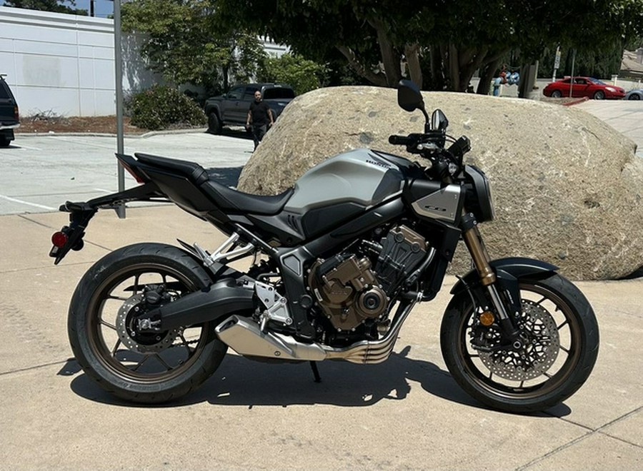 2025 Honda CB650R E-Clutch