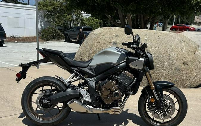 2025 Honda CB650R E-Clutch