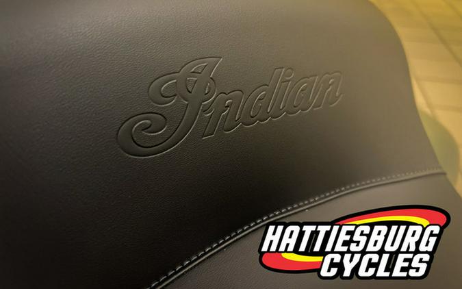 2025 Indian Challenger Dark Horse 112 Moss Green Smoke