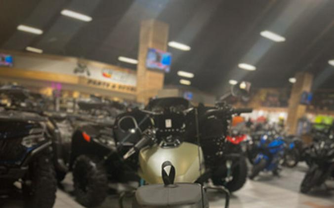 2025 Indian Challenger Dark Horse 112 Moss Green Smoke