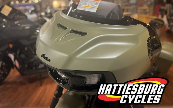 2025 Indian Challenger Dark Horse 112 Moss Green Smoke