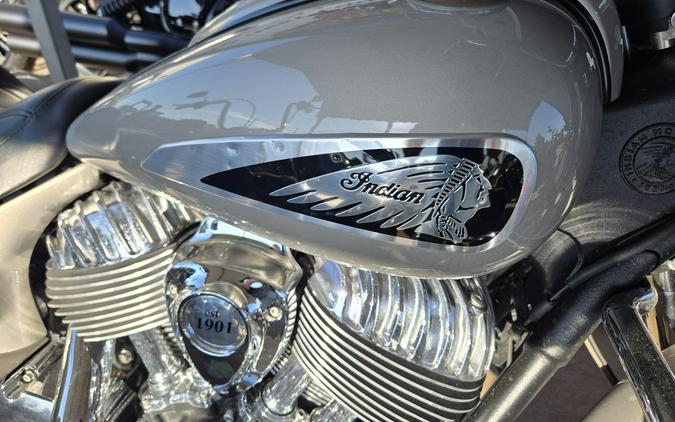2022 INDIAN MOTORCYCLE CHIEFTAIN LIMITED SILVER QUARTZ METALLIC