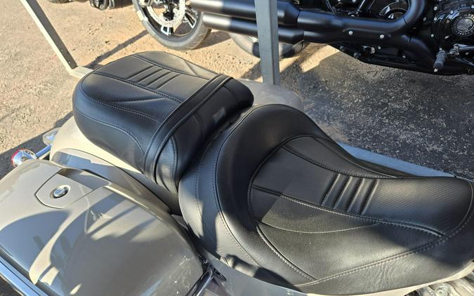 2022 INDIAN MOTORCYCLE CHIEFTAIN LIMITED SILVER QUARTZ METALLIC