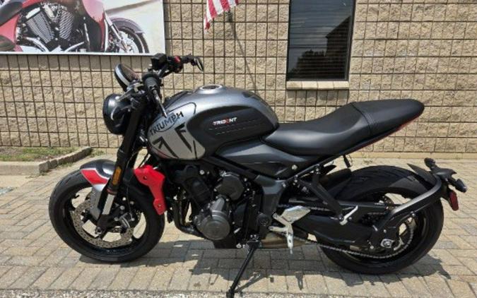 2024 Triumph Trident 660 Silver Ice/Diablo Red