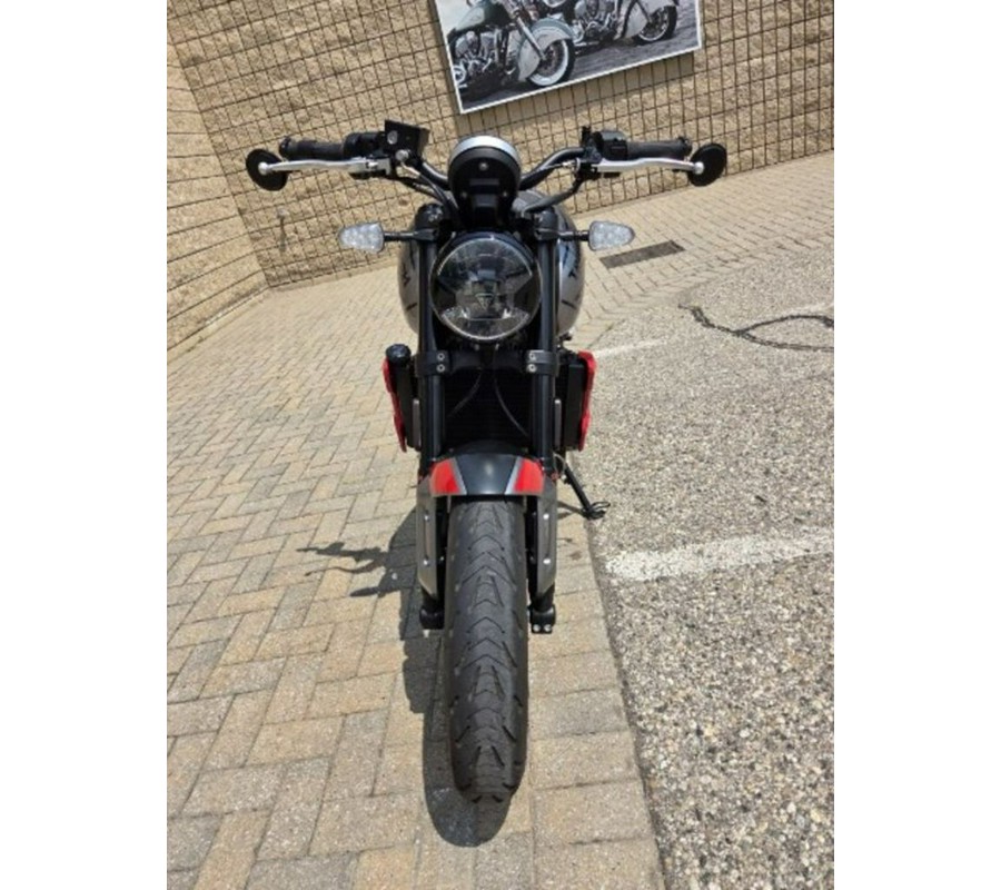 2024 Triumph Trident 660 Silver Ice/Diablo Red