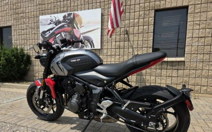 2024 Triumph Trident 660 Silver Ice/Diablo Red