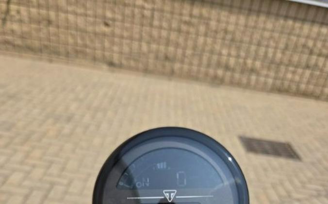 2024 Triumph Trident 660 Silver Ice/Diablo Red