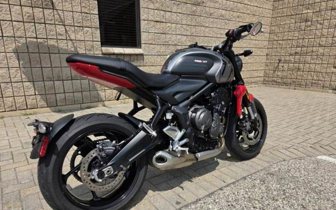 2024 Triumph Trident 660 Silver Ice/Diablo Red
