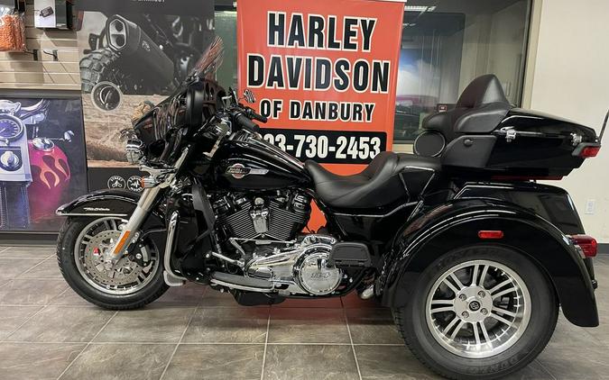 2024 Harley-Davidson® FLHTCUTG - Tri Glide® Ultra