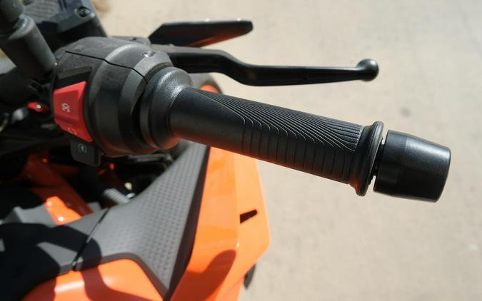 2025 KTM 390 DUKE