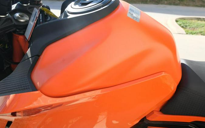 New 2025 KTM 390 DUKE