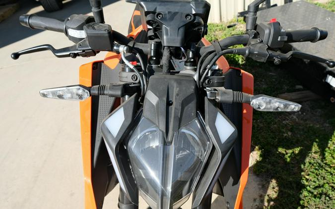 2025 KTM 390 DUKE