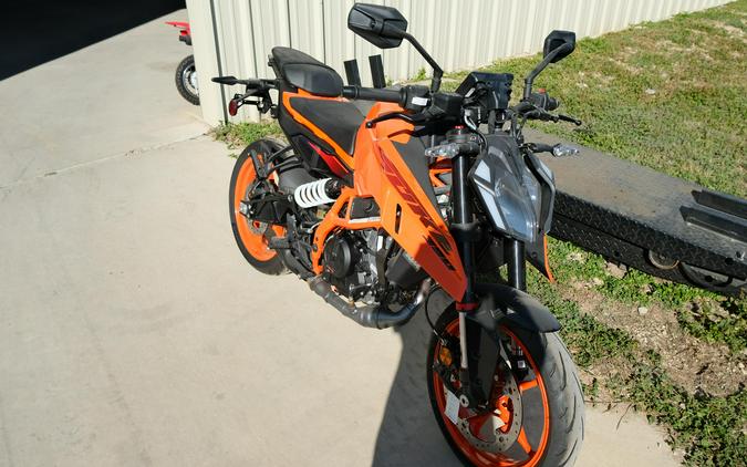 2025 KTM 390 DUKE
