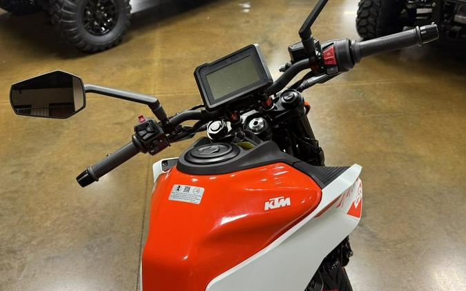 2024 KTM 250 Duke