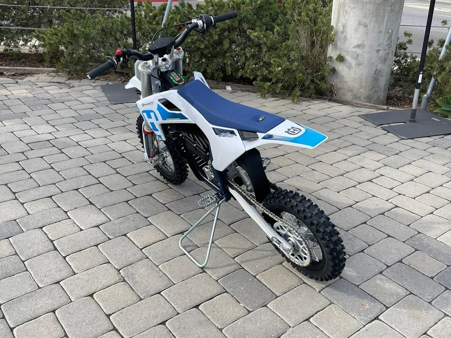 2024 Husqvarna® EE 5